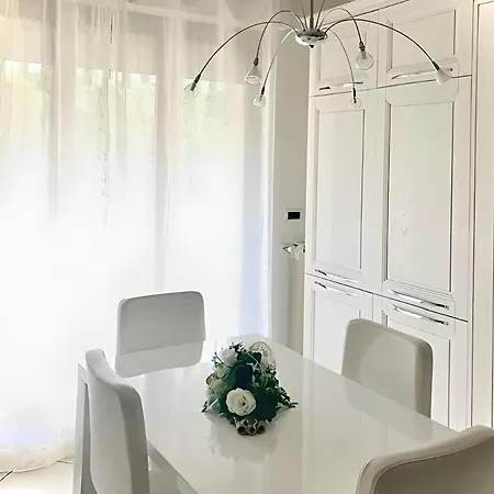 Casa Vacanze Esedra شقة بيسكارا